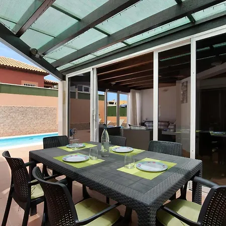 Contenta Villa *