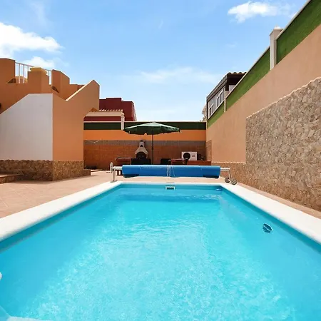 Contenta Villa