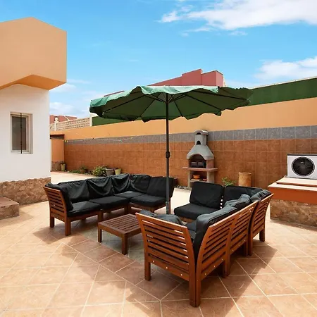 Contenta Villa