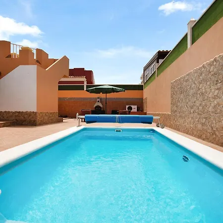 Contenta Villa *